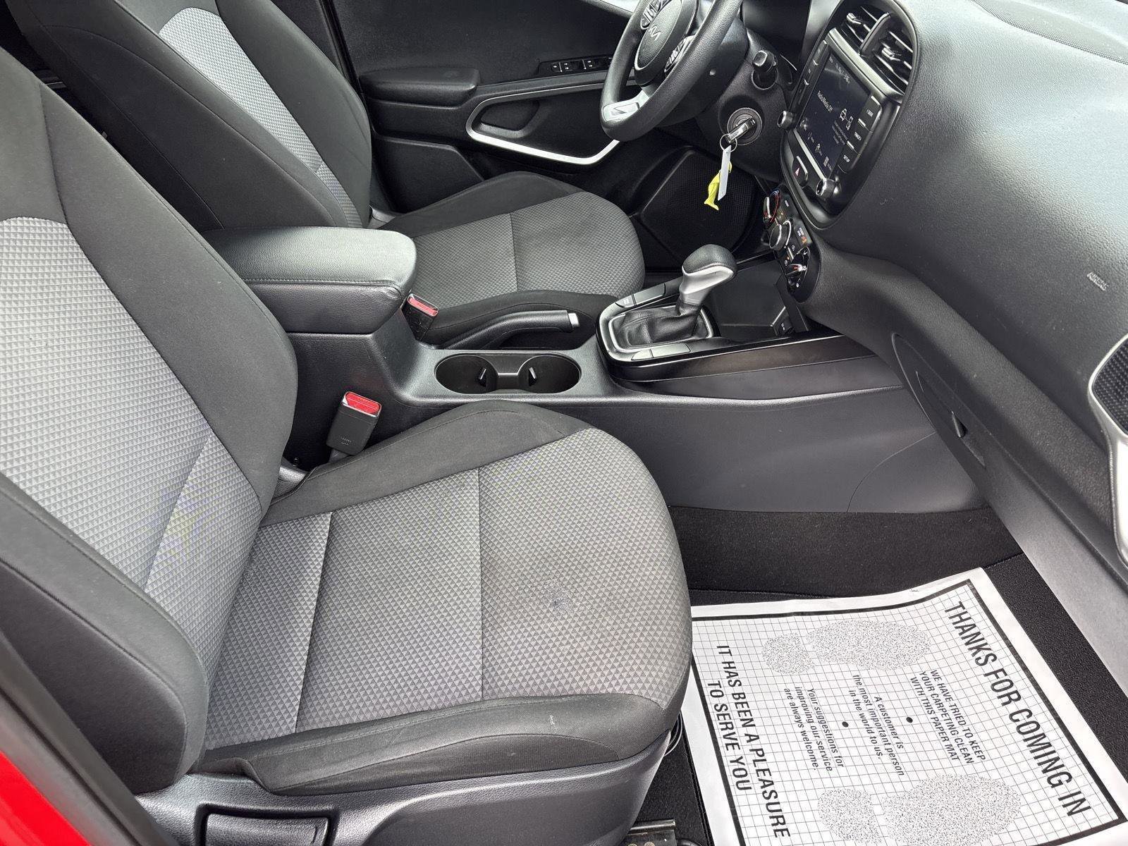 Used 2023 Kia Soul LX w/ LX Technology Package FWD image 26