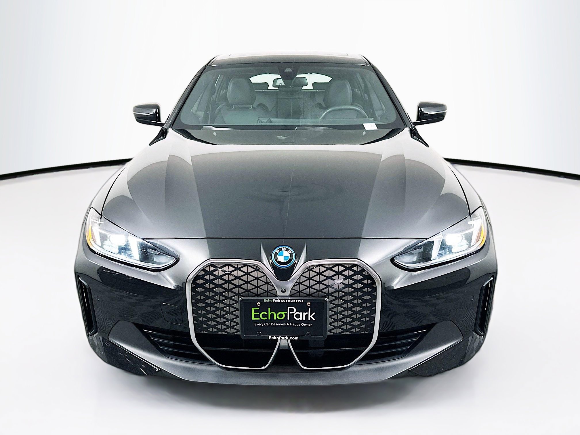 Used 2025 BMW i4 eDrive40 image 2