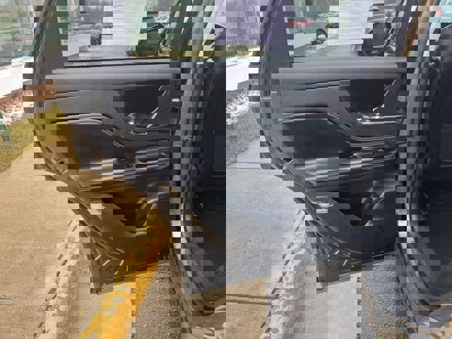 Used 2023 Lincoln Corsair AWD w/ Equipment Group 101A image 18