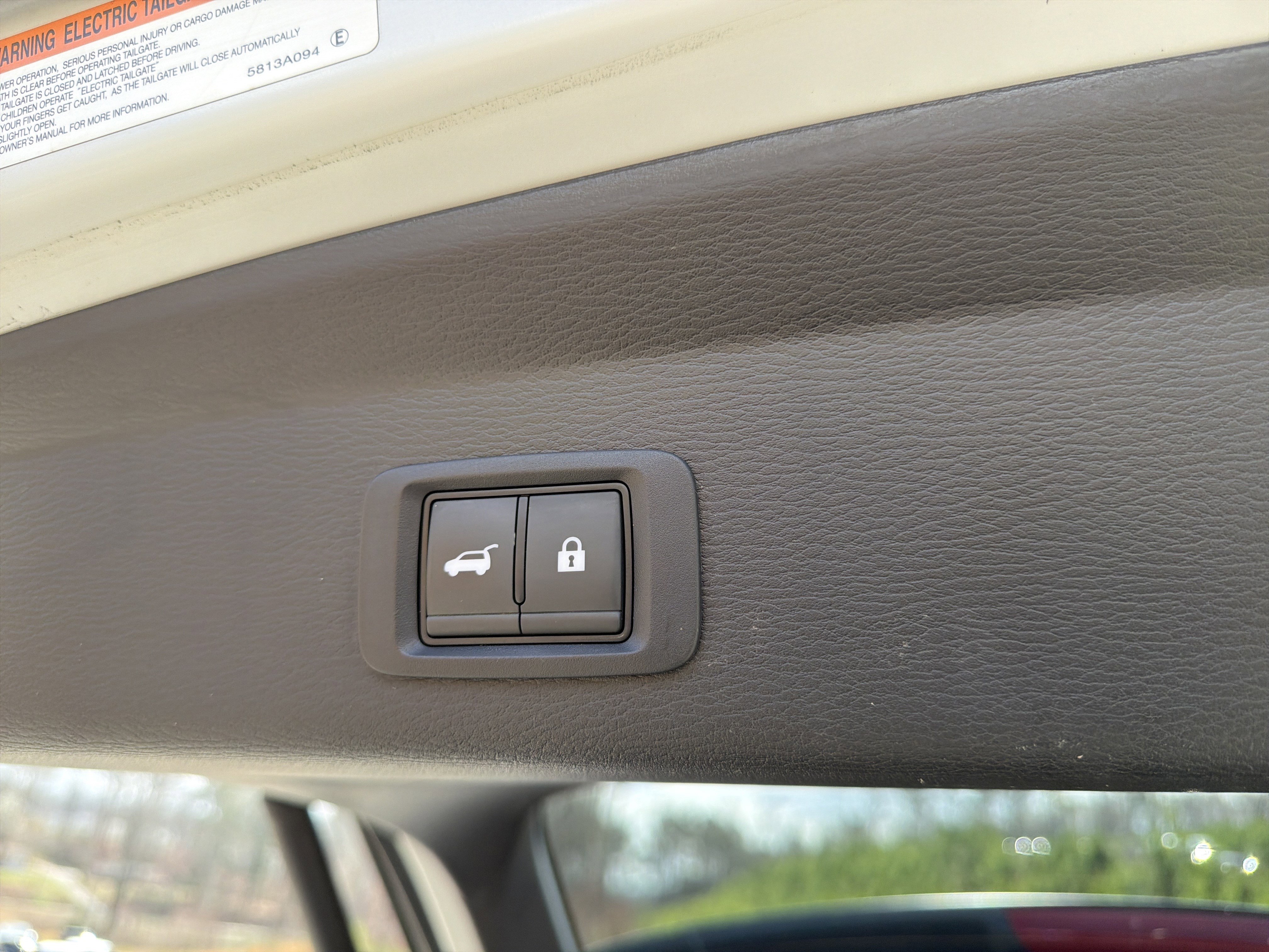 Used 2024 Mitsubishi Outlander SE image 19