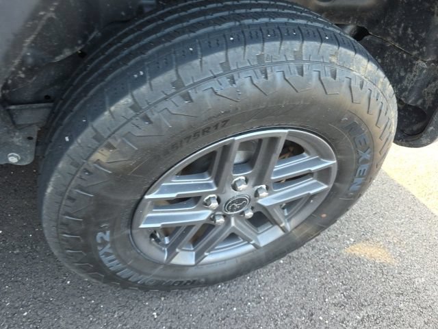 Used 2024 Jeep Wrangler Unlimited Sport AWD/4WD image 5