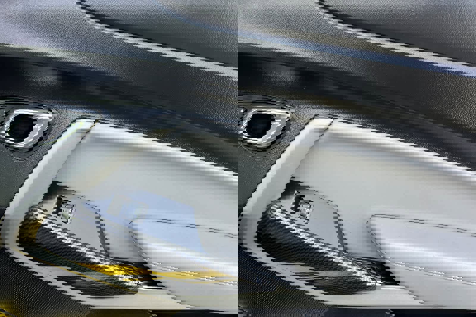 Used 2017 Chevrolet Camaro LT image 17