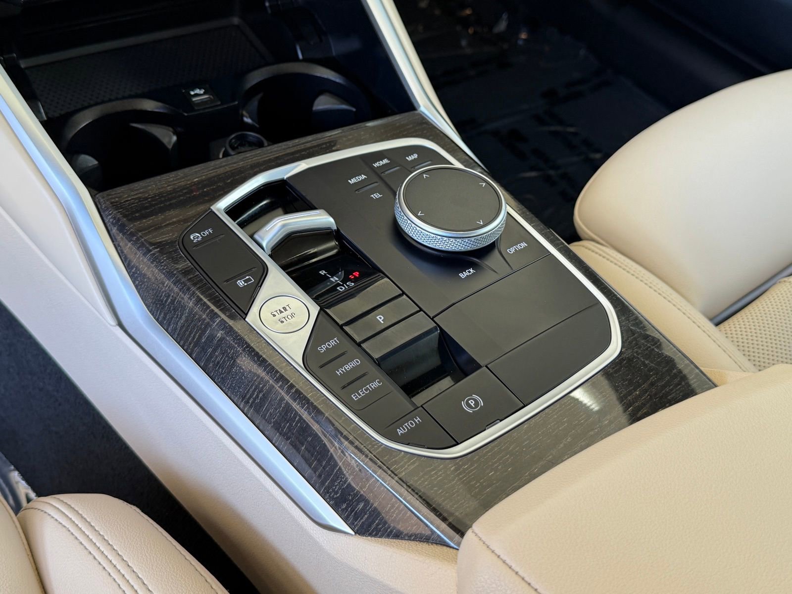 Certified 2023 BMW 330e image 29