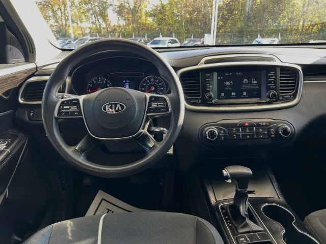 Used 2020 Kia Sorento S image 10