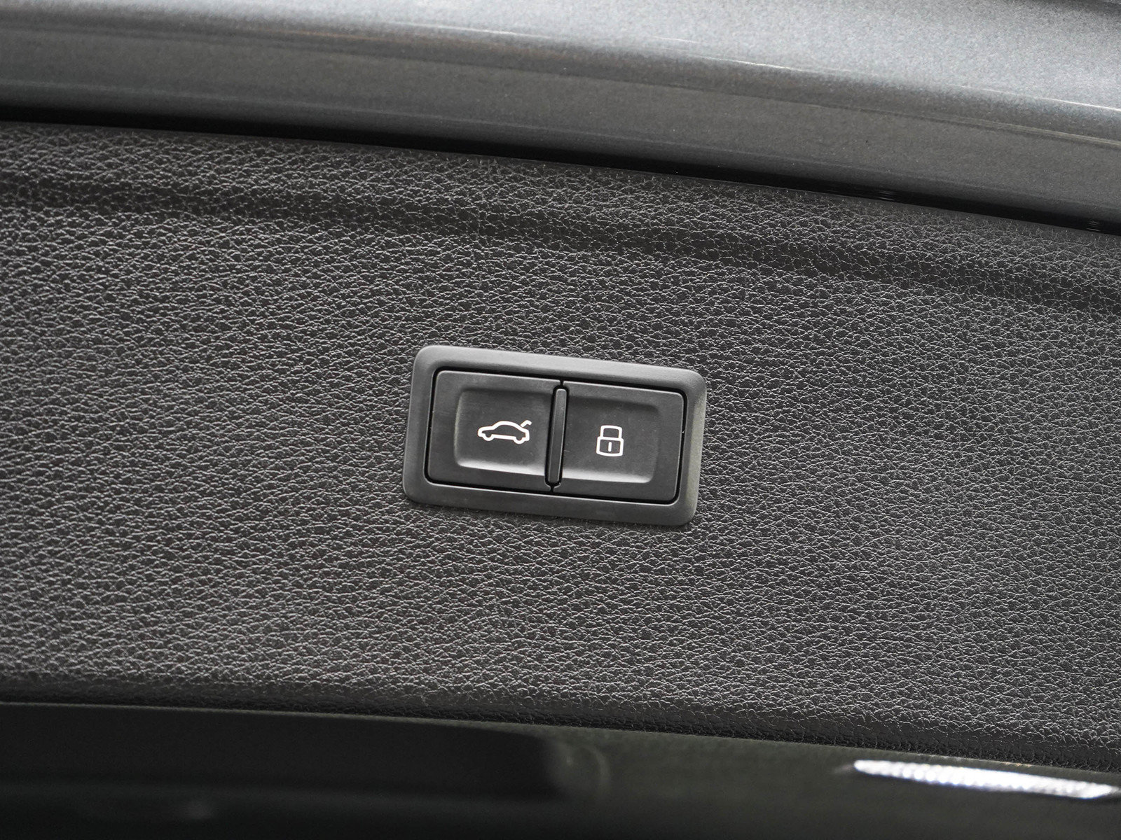 Used 2020 Audi Q5 2.0T Premium Plus w/ Premium Plus Package AWD/4WD image 17