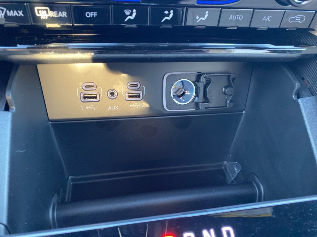 New 2025 Jeep Grand Cherokee L Limited image 30