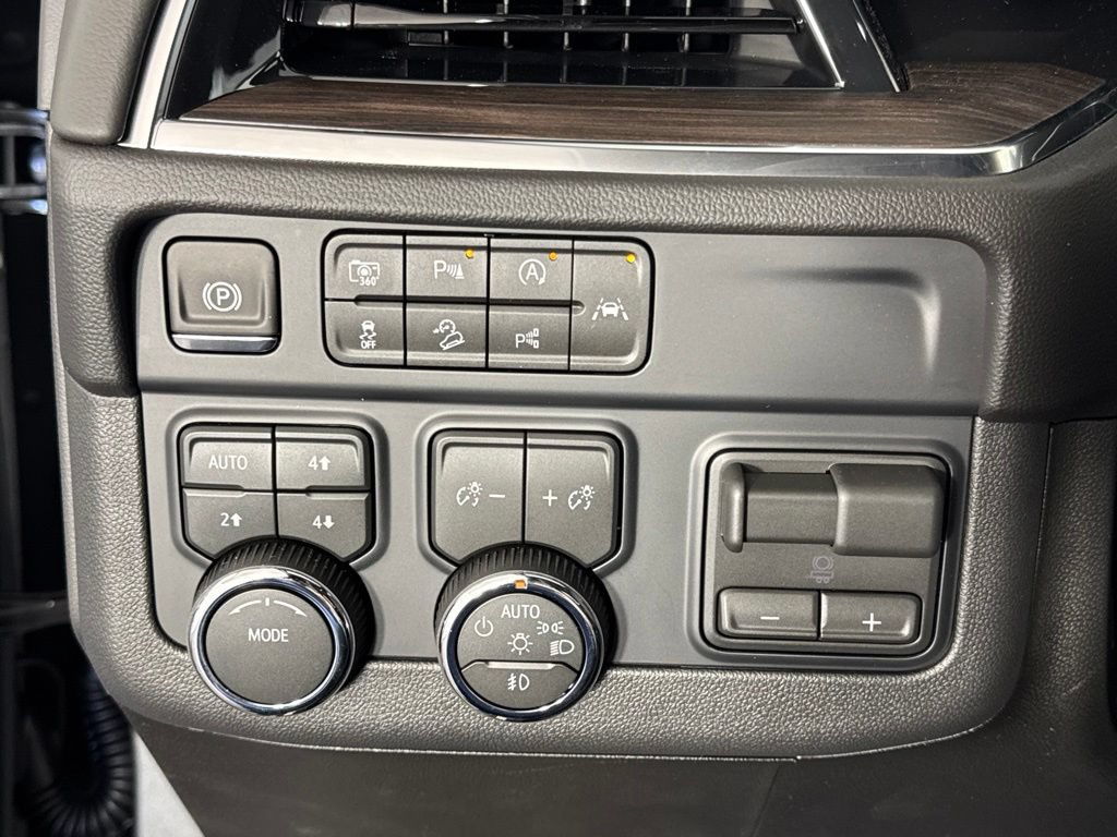 New 2026 Chevrolet Tahoe LT w/ Comfort Package AWD/4WD image 18
