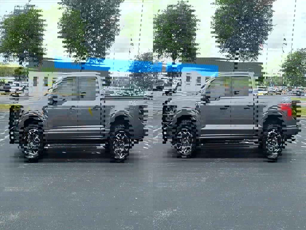 Used 2024 Ford F150 STX image 8