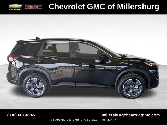 Used 2024 Nissan Rogue SV AWD/4WD image 3