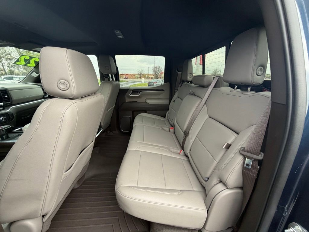 Used 2022 GMC Sierra 1500 SLT w/ SLT Convenience Package image 8