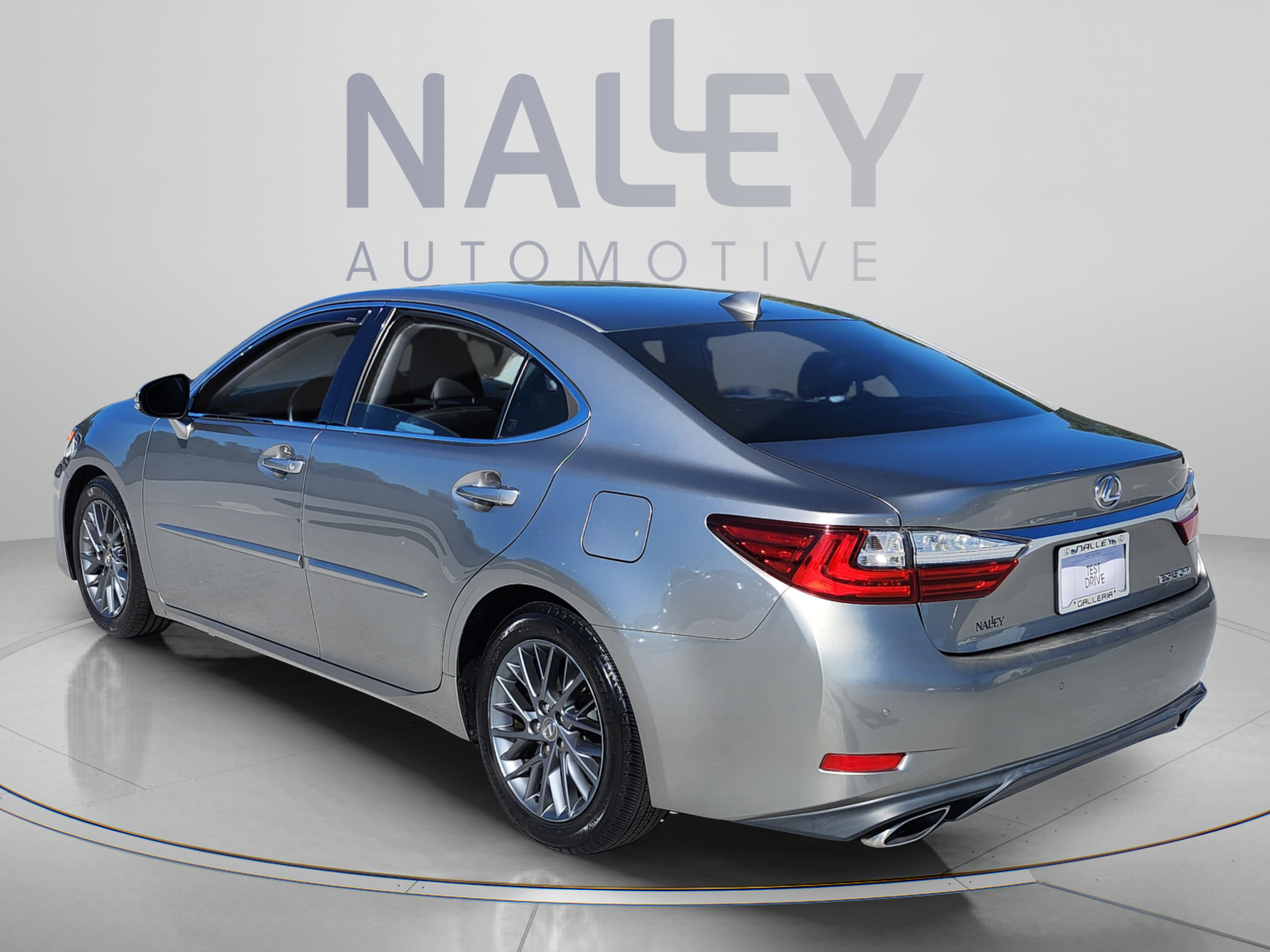 Used 2018 Lexus ES 350 w/ Navigation System Package FWD image 3