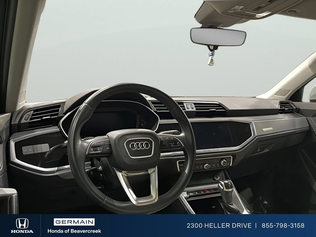 Used 2022 Audi Q3 2.0T Premium AWD/4WD image 10