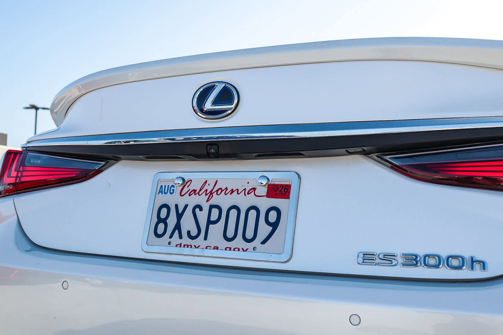 Used 2021 Lexus ES 300h w/ Premium Package image 10