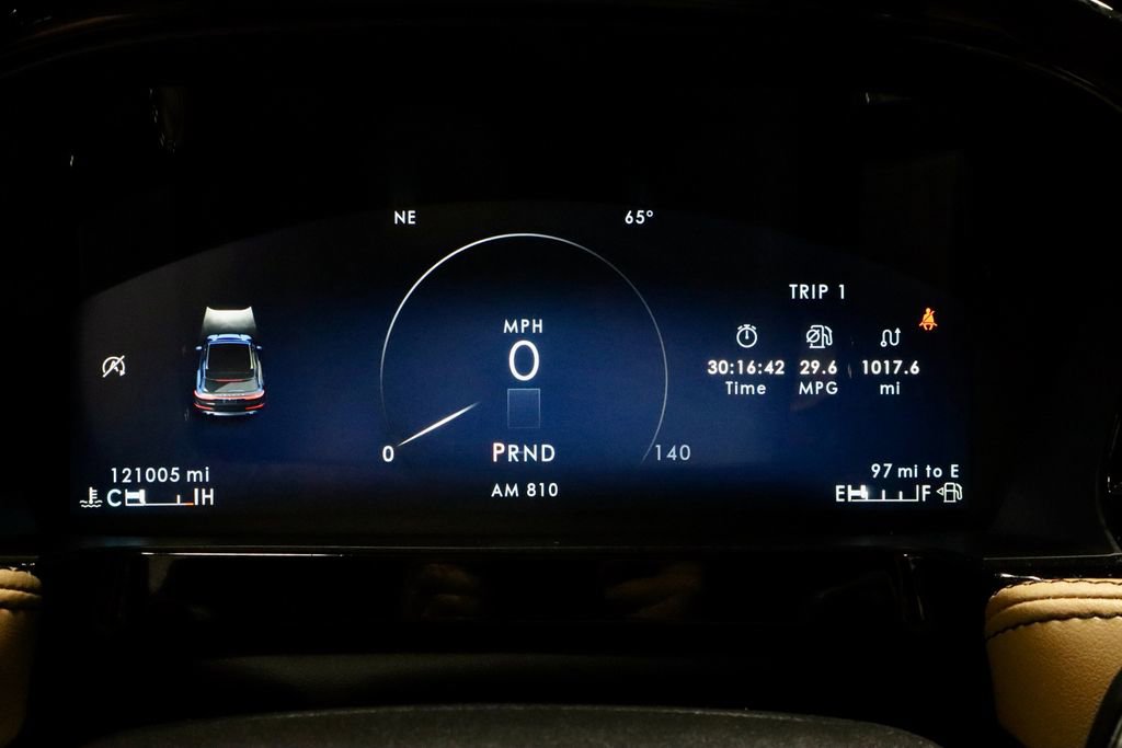 Used 2023 Lincoln Corsair Reserve image 29