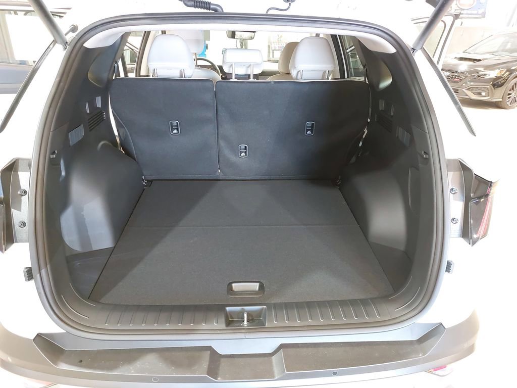 New 2026 Hyundai Tucson Limited FWD image 12