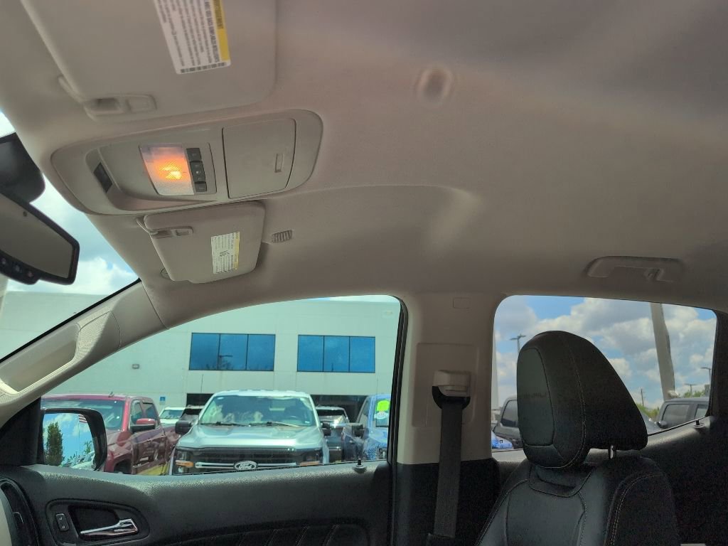 Used 2022 GMC Canyon Denali RWD image 10
