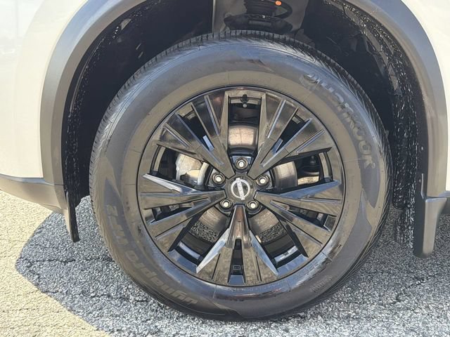 Certified 2023 Nissan Rogue SV w/ SV Premium B Package AWD/4WD image 10