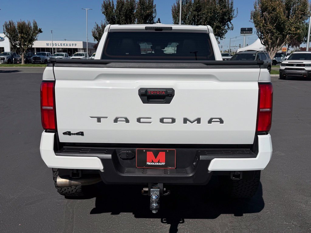 Used 2024 Toyota Tacoma TRD Off-Road AWD/4WD image 4
