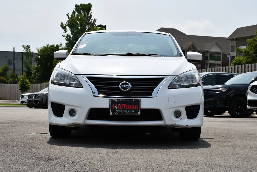 Used 2014 Nissan Sentra SR w/ Premium Package FWD image 3