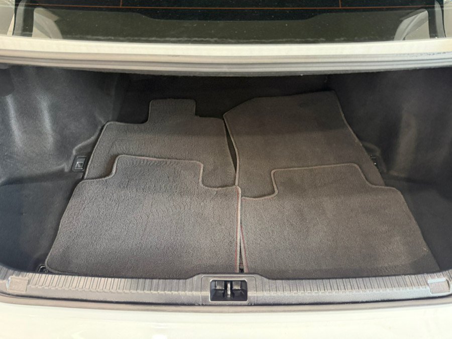 Used 2024 Lexus IS 350 F Sport RWD image 8