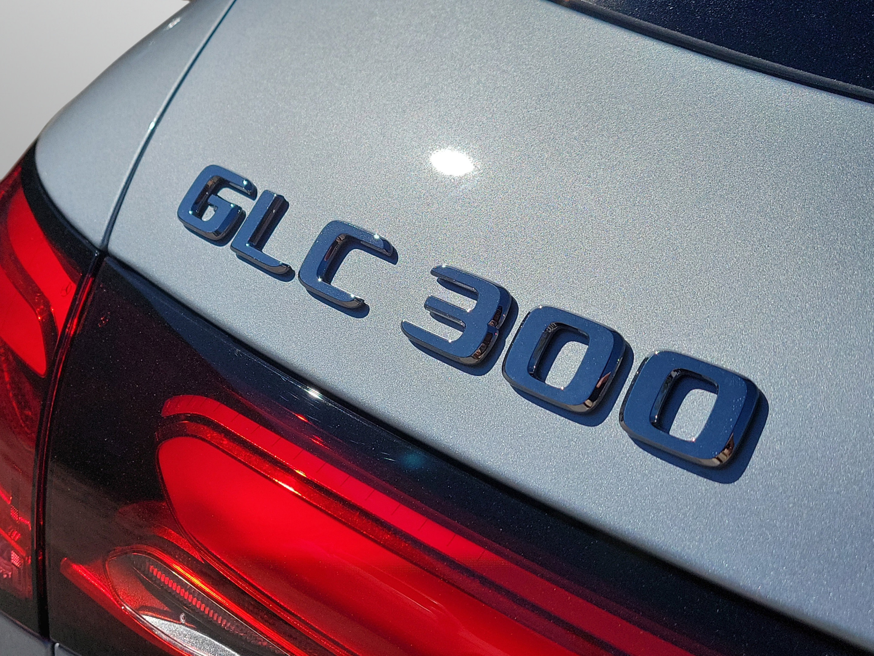 Used 2026 Mercedes-Benz GLC 300 image 34