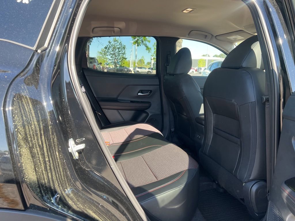 New 2025 Nissan Kicks SR AWD/4WD image 25