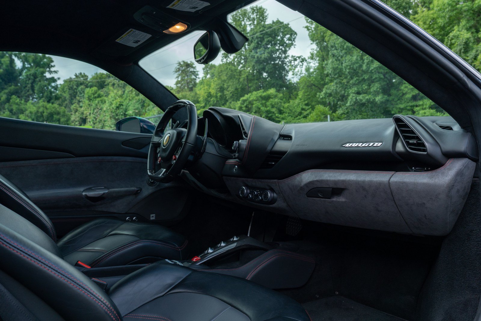 Used 2018 Ferrari 488 GTB RWD image 49