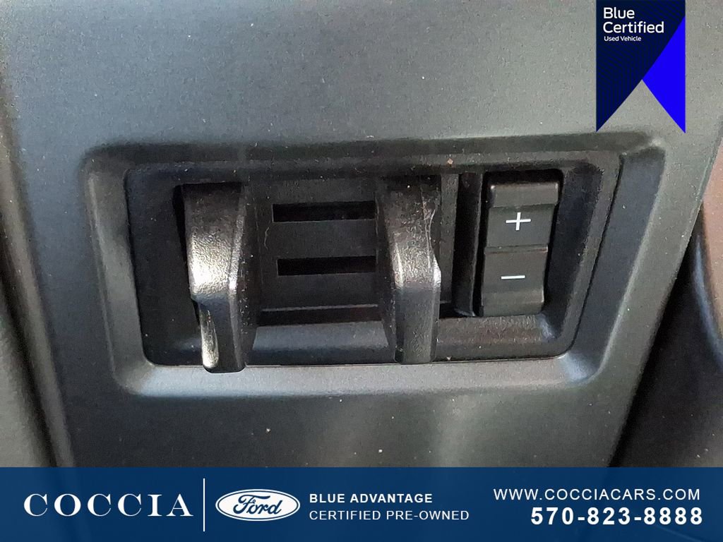 Certified 2022 Ford F350 XLT w/ Black Appearance Package image 22