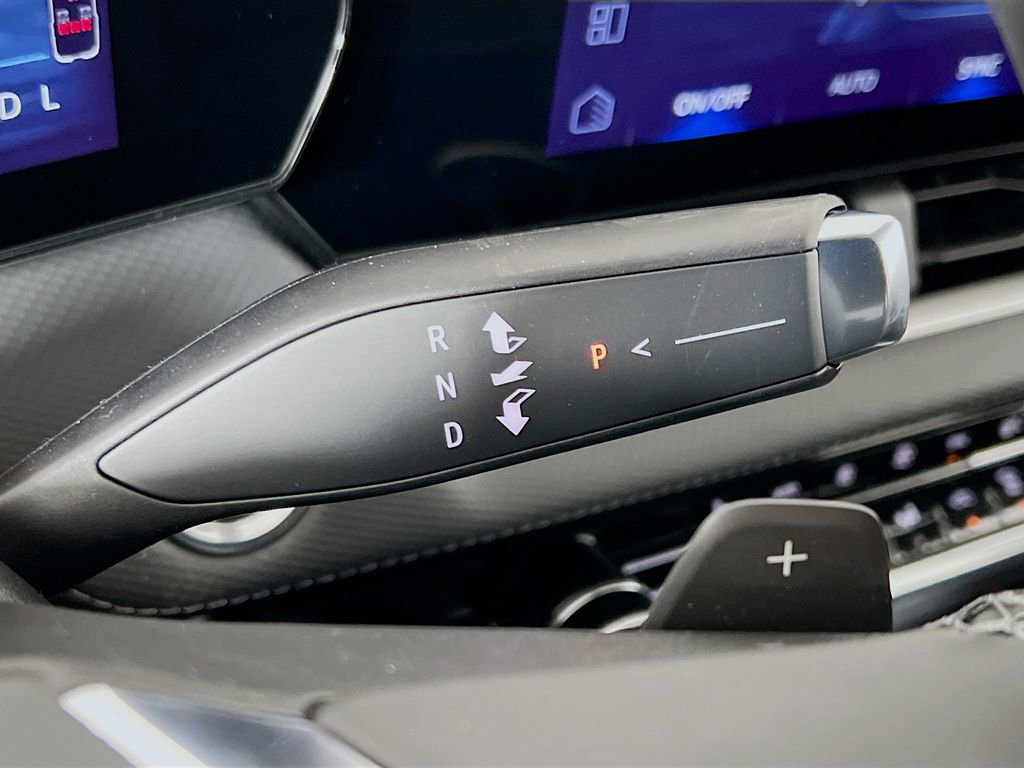 New 2026 Chevrolet Equinox LT w/ Convenience Package II image 17