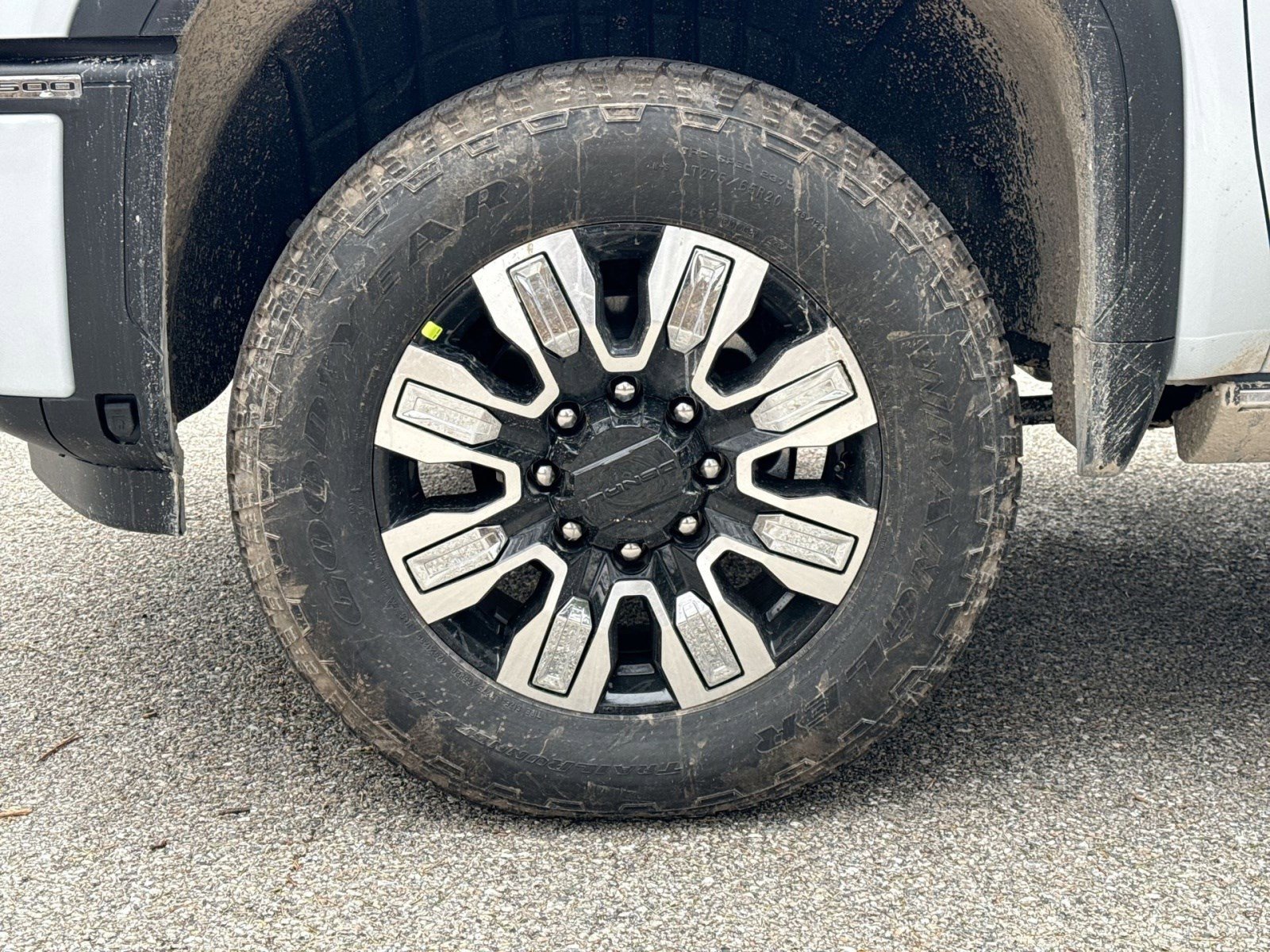 New 2026 GMC Sierra 2500 Denali w/ Denali Reserve Package image 12