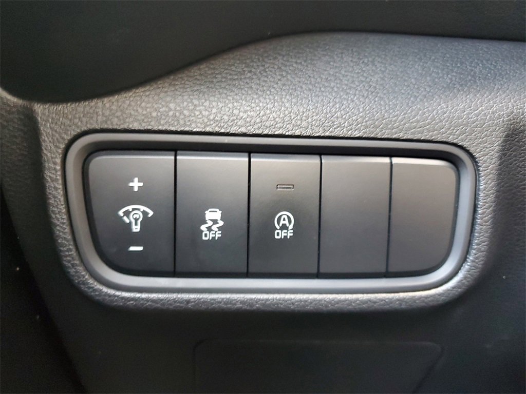 Certified 2024 Kia Soul LX w/ Option Group 015 image 30