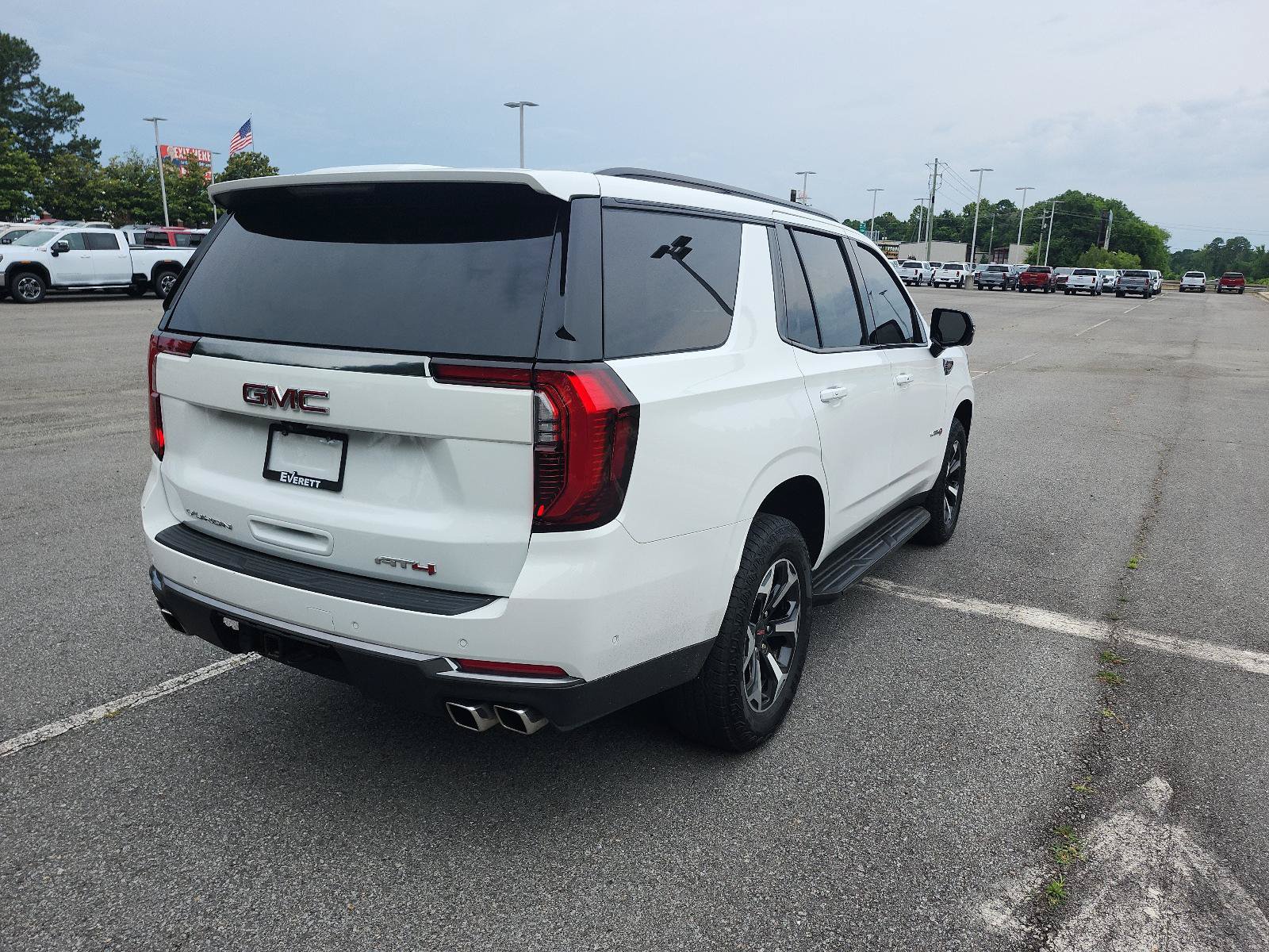 Certified 2026 GMC Yukon AT4 w/ LPO, Floor Liner Package AWD/4WD image 3
