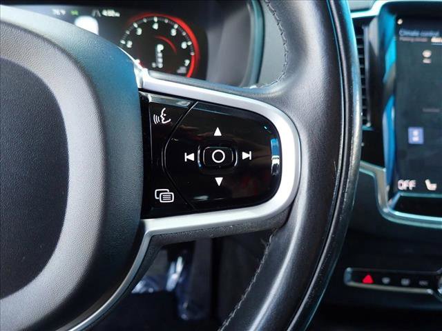 Used 2022 Volvo XC90 T5 Momentum w/ Advanced Package AWD/4WD image 17
