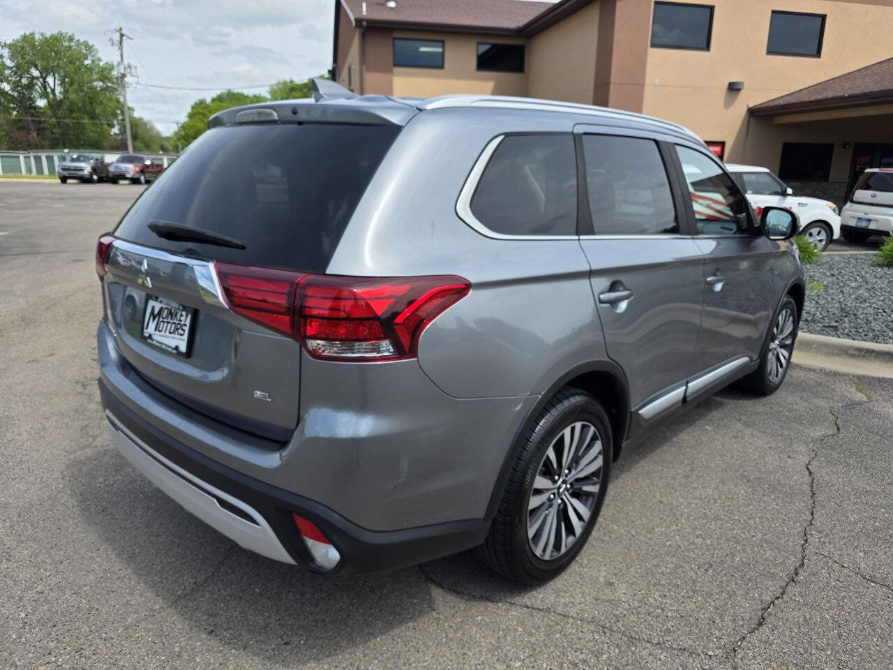 Used 2020 Mitsubishi Outlander SEL AWD/4WD image 9