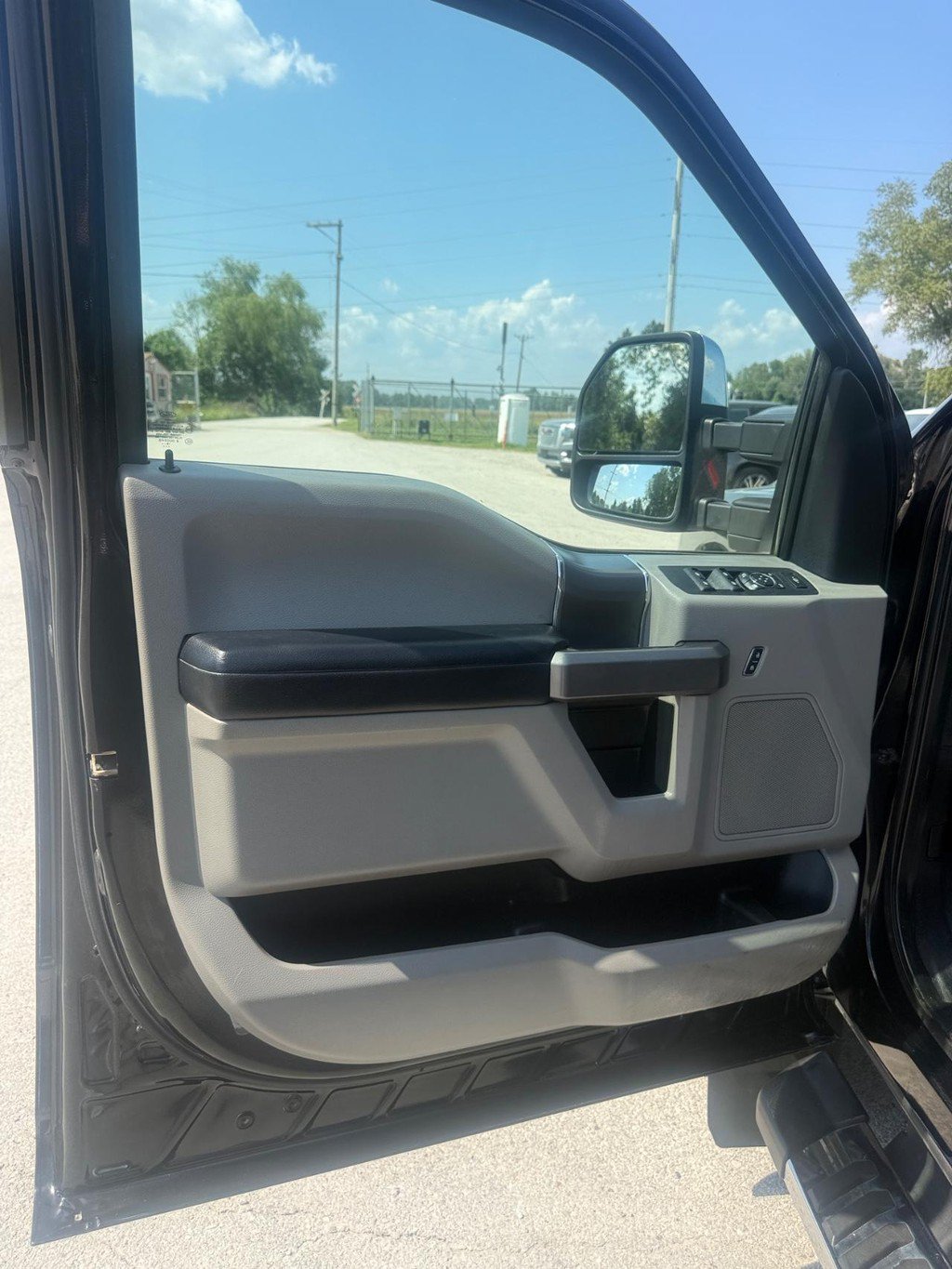 Used 2019 Ford F450 XLT w/ XLT Premium Package AWD/4WD image 14