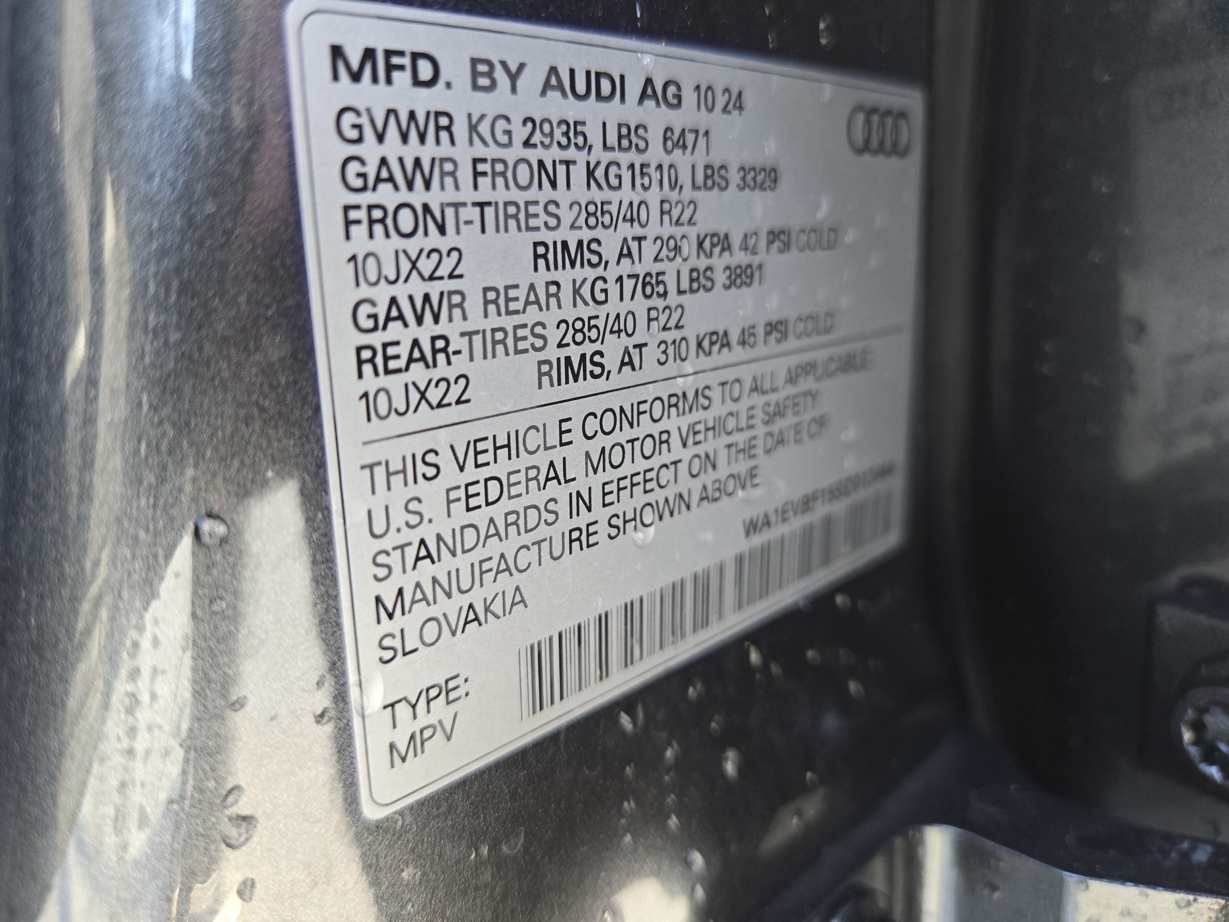 Used 2025 Audi Q8 Premium Plus AWD/4WD image 31