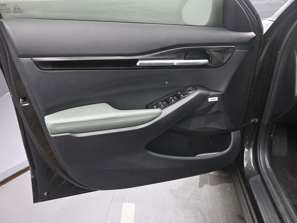 Used 2025 Kia Seltos SX w/ SX Sunroof Package image 12