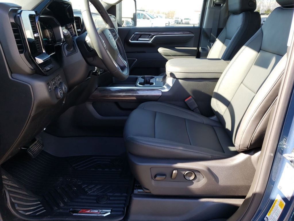 New 2026 Chevrolet Silverado 2500 LTZ w/ LTZ Plus Package image 9