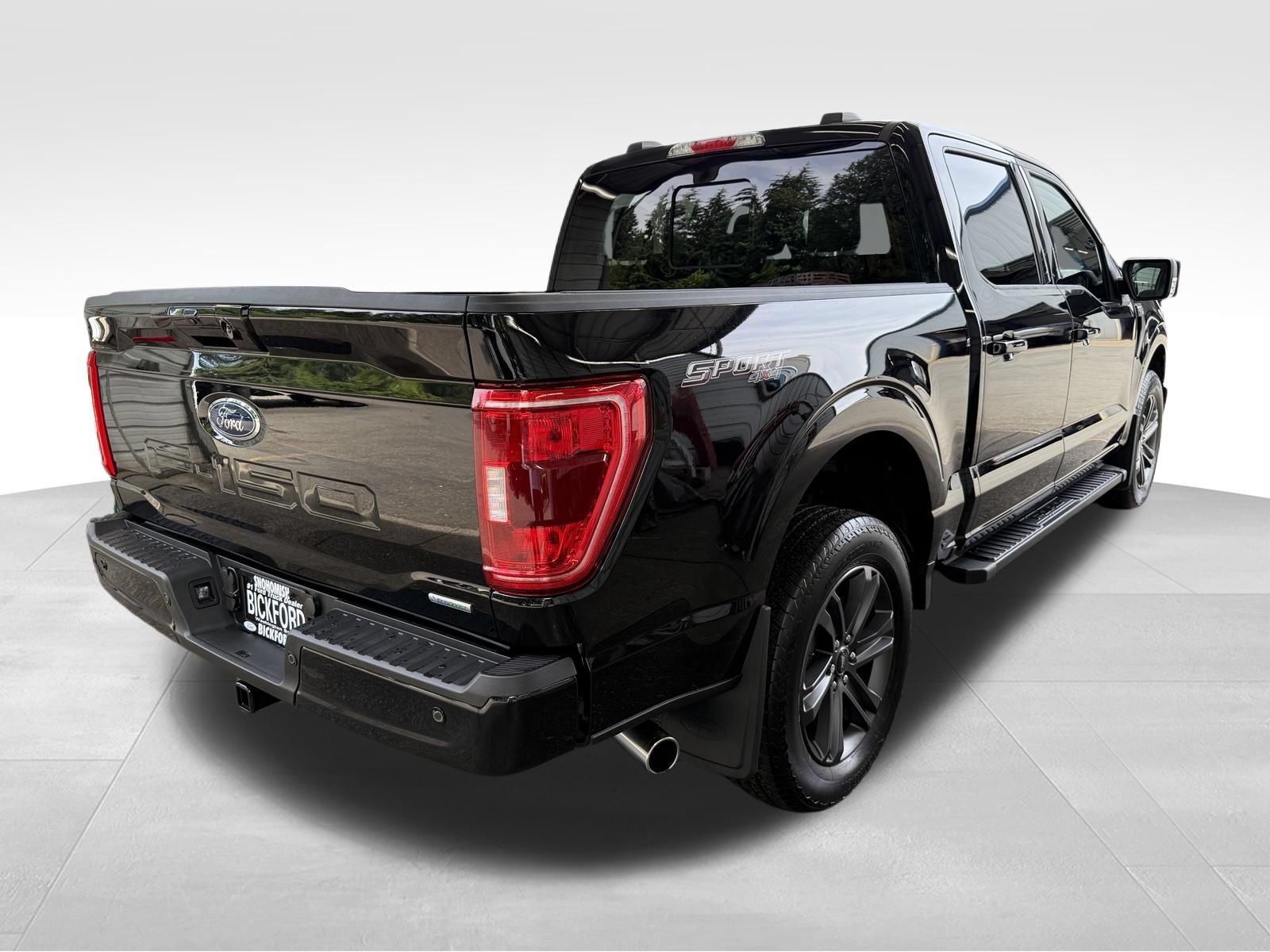 Used 2023 Ford F150 XLT w/ Equipment Group 302A High AWD/4WD image 5