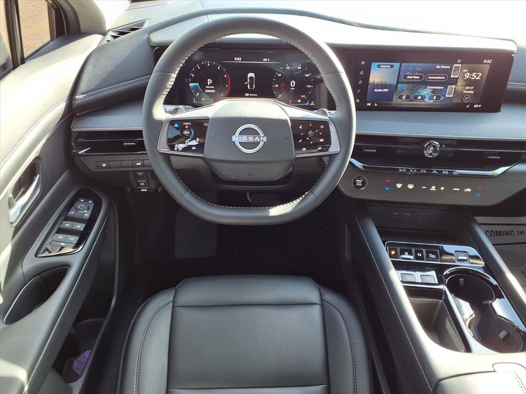 Certified 2025 Nissan Murano SV image 3