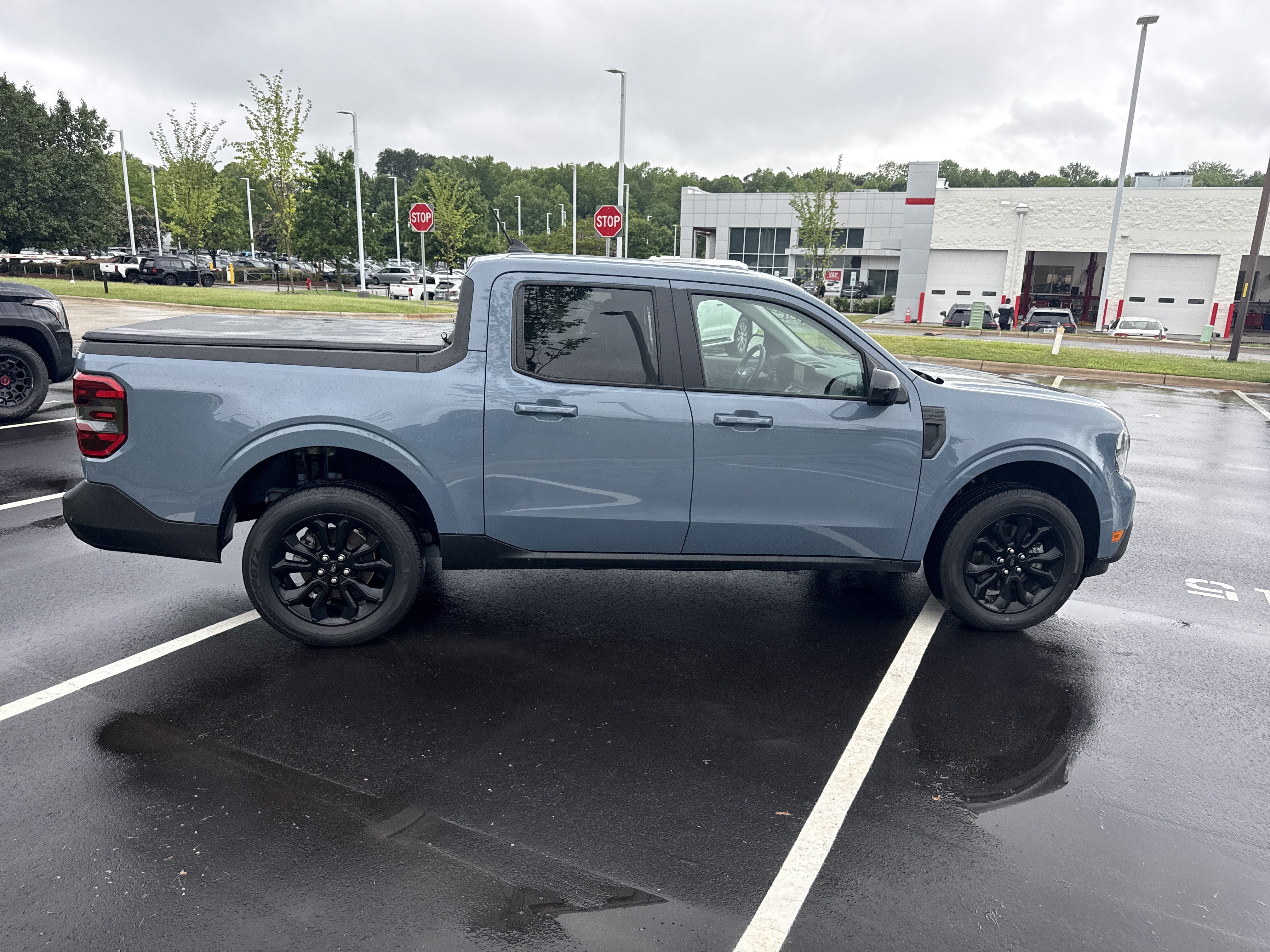 Used 2024 Ford Maverick Lariat w/ Black Appearance Package FWD image 11