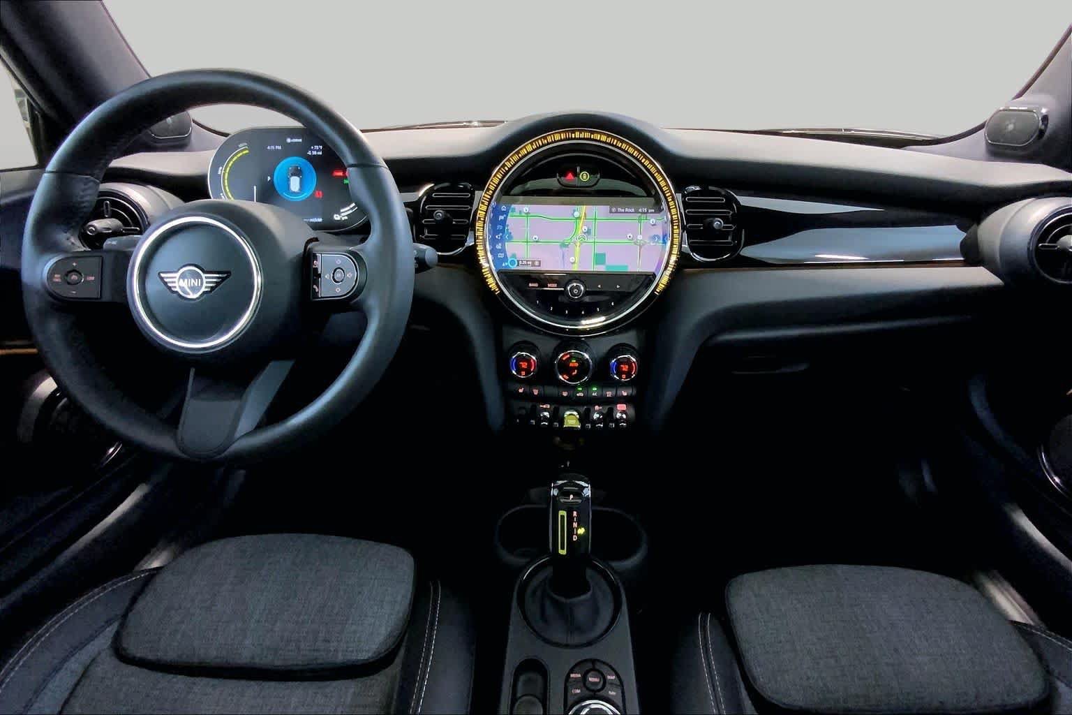 Used 2024 MINI Cooper SE w/ Signature Upholstery Package FWD image 15