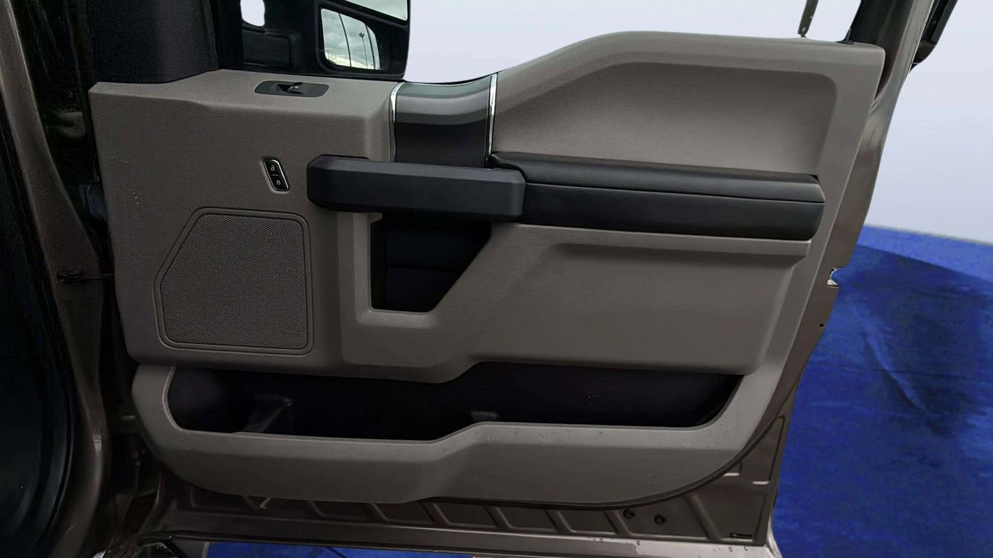 Used 2018 Ford F150 XLT w/ Equipment Group 302A Luxury image 19