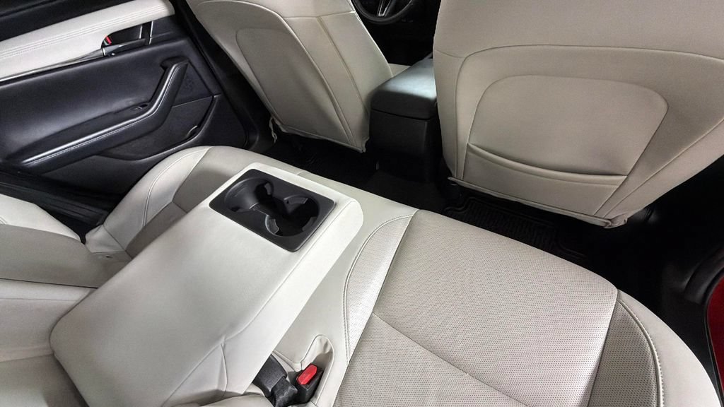 Used 2021 MAZDA MAZDA3 s FWD image 32