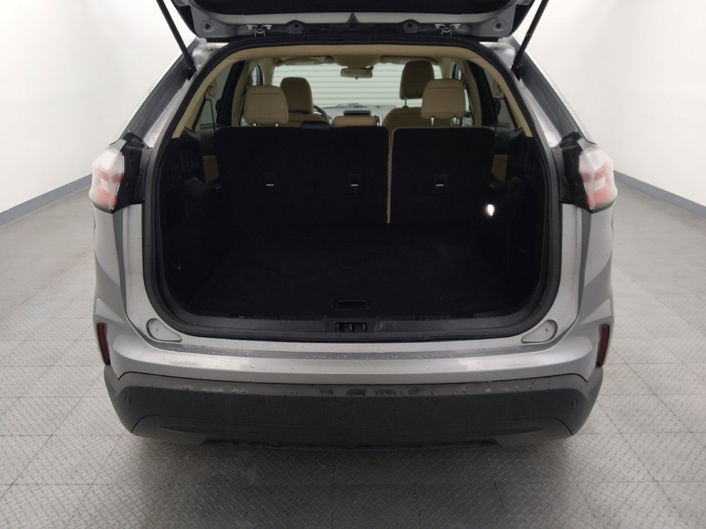 Used 2021 Ford Edge SE image 29