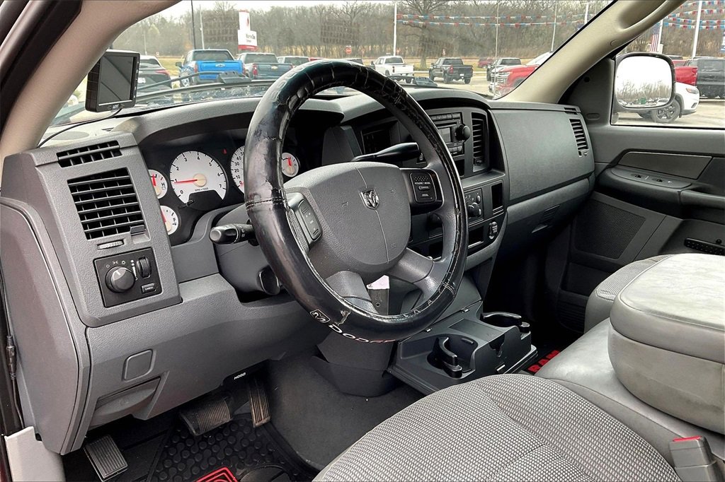 Used 2008 Dodge Ram 1500 Truck ST image 13