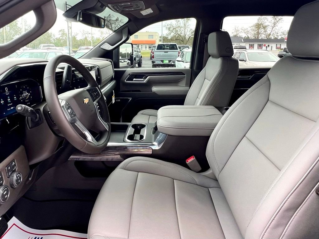 New 2026 Chevrolet Silverado 2500 LTZ w/ LTZ Convenience Package image 8