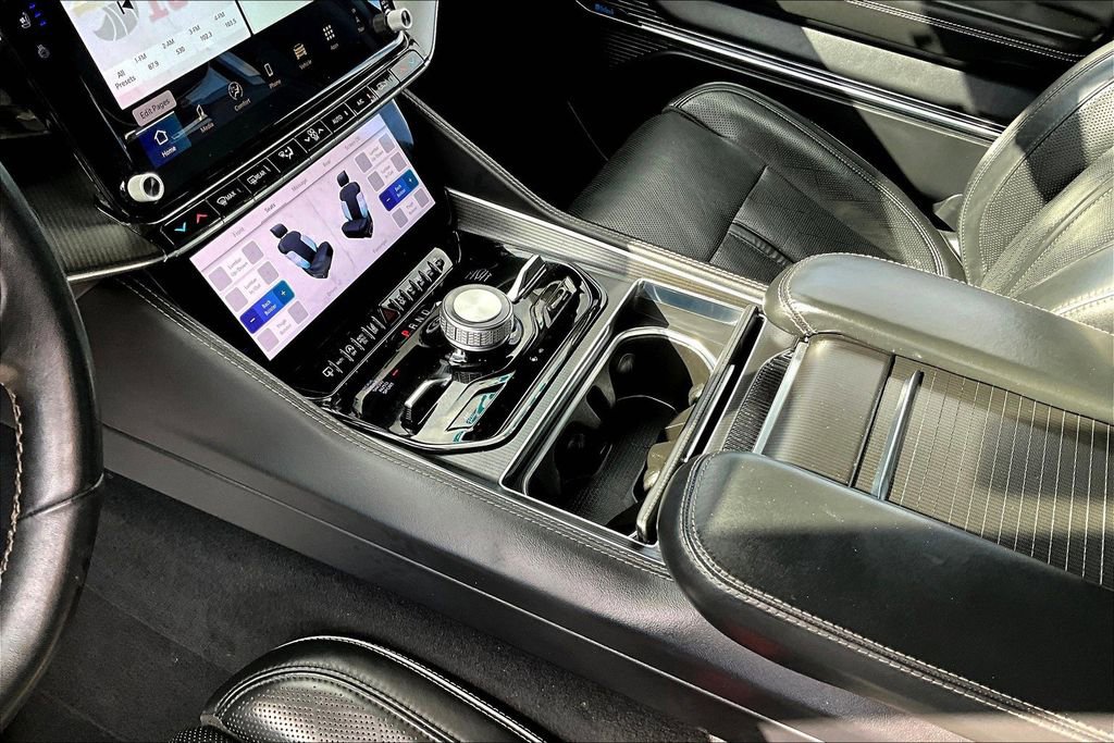 Used 2024 Jeep Grand Wagoneer L Series II w/ Quick Order Packagew 28T image 16