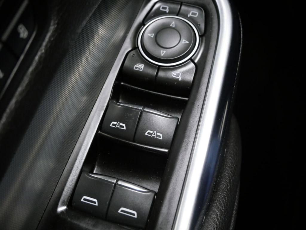 Used 2019 Cadillac XT4 Premium Luxury w/ Cold Weather Package image 14