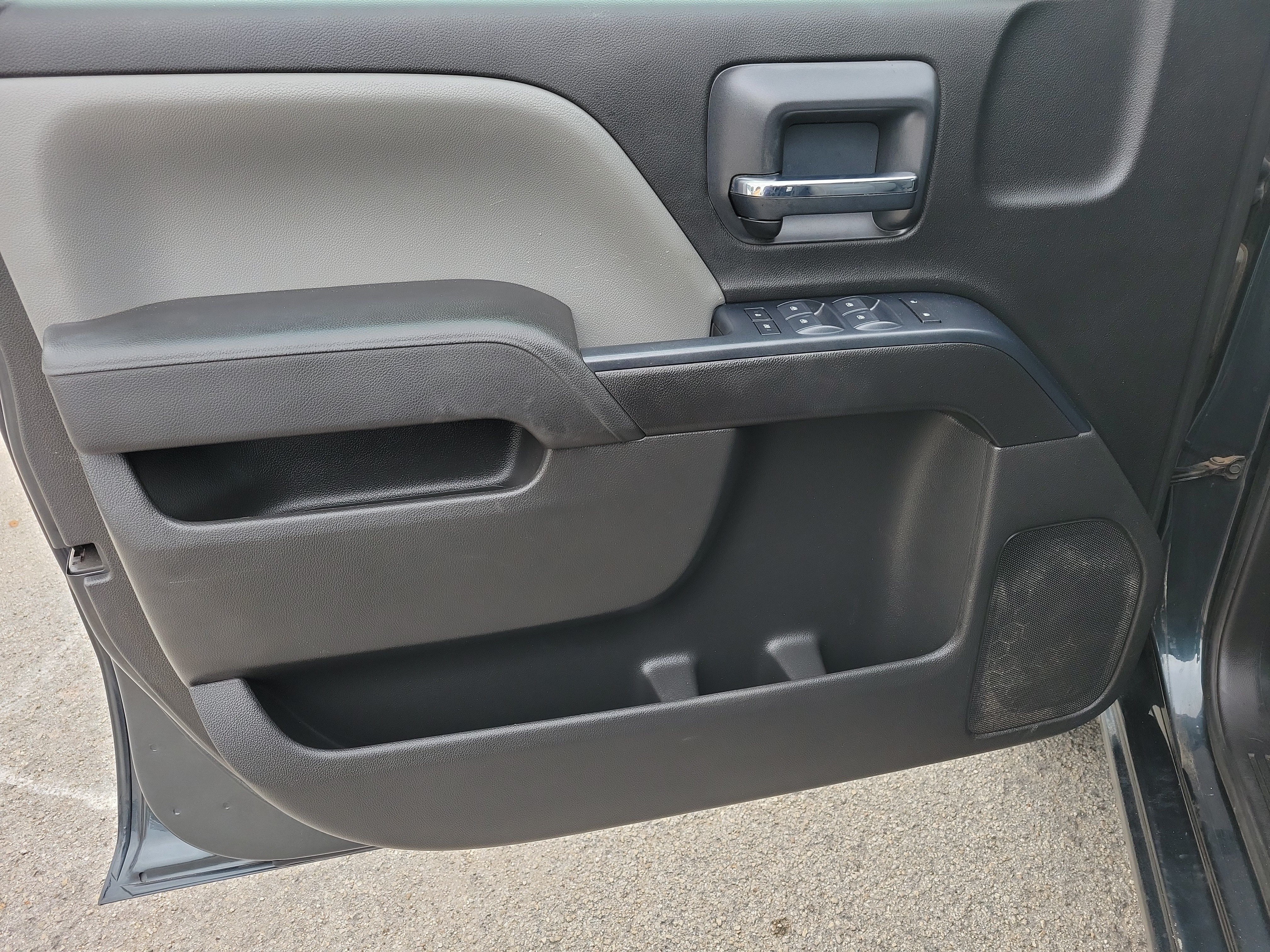 Used 2018 Chevrolet Silverado 1500 W/T w/ Trailering Package RWD image 19